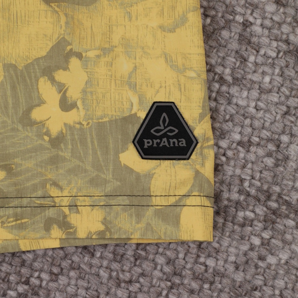 Prana Swim Trunks Mens Small Yellow Floral Excellent Mesh Lined Board Shorts 8in